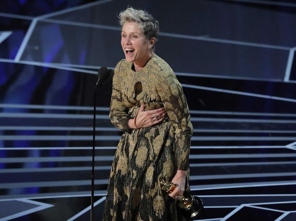 Duh! Piala Oscar Frances McDormand Sempat Dicuri Duh! Piala Oscar Frances McDormand Sempat Dicuri