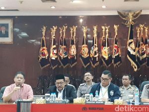 Effendi Gazali Soroti 3 Isu Hoax Bermotif Politik Selama Pemilu Effendi Gazali Soroti 3 Isu Hoax Bermotif Politik Selama Pemilu