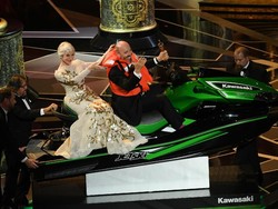 Desainer Kostum Panthom Thread Dapatkan Jet Ski dari Jimmy Kimmel