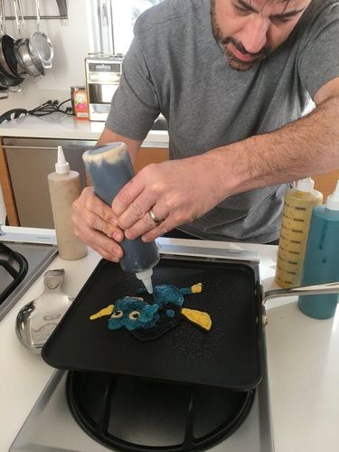 Jimmy Kimmel membuat pancake