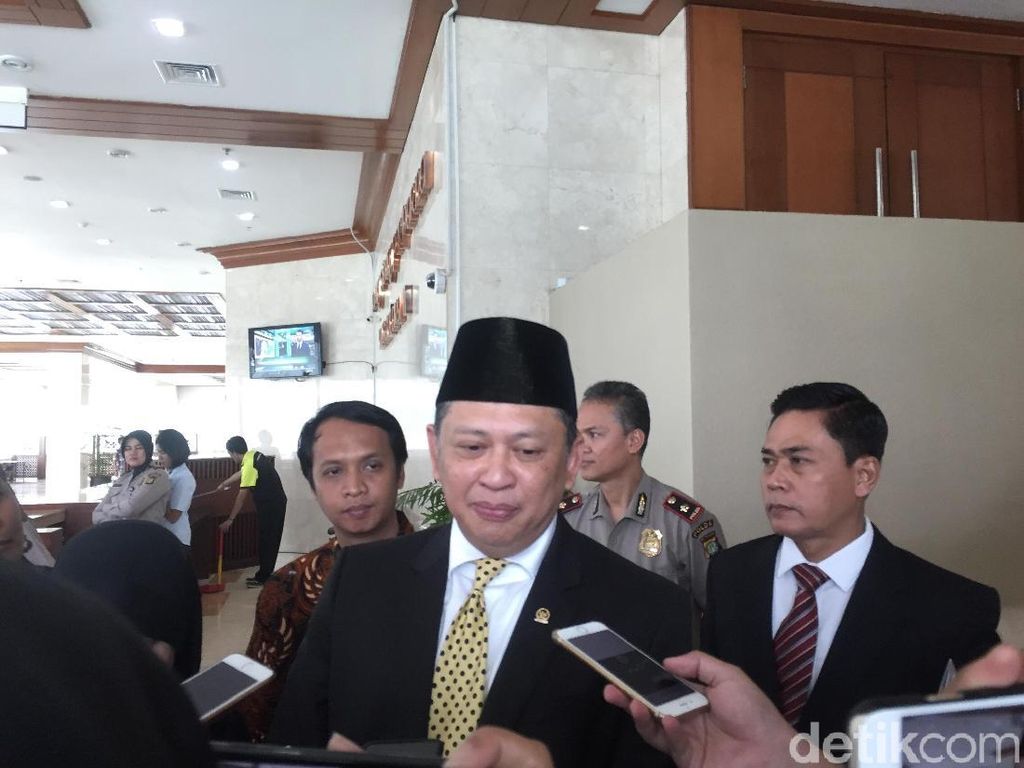 Bamsoet Masih Berharap Jokowi Teken UU MD3 Bamsoet Masih Berharap Jokowi Teken UU MD3