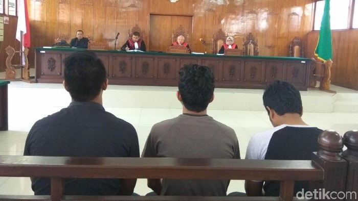 Pukul Wasit, 3 Pemain PSAP Sigli Divonis 6 Bulan