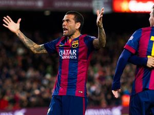 Dani Alves Resmi Pulang ke Barcelona