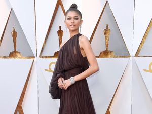 Bintang Spiderman Zendaya Berbagi Tips Hadapi Komentar Negatif