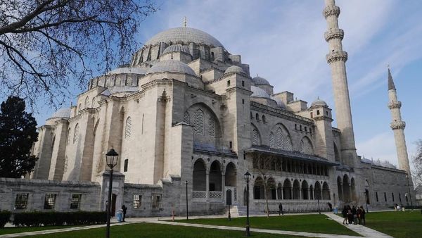 Foto: Satu Lagi Masjid Cantik di Turki Selain Blue Mosque