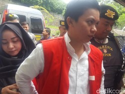 Fee Agen Perekrut Jemaah Umrah Belum Dibayar, Ini Pembelaan Anniesa