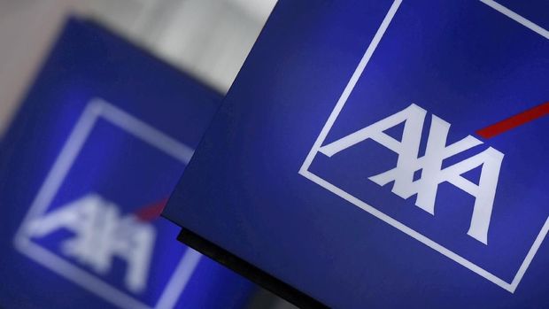 FILE PHOTO: Logos of France's biggest insurer Axa are seen on a building in Nanterre, near Paris, France, March 8, 2016.   REUTERS/Christian Hartmann/File Photo