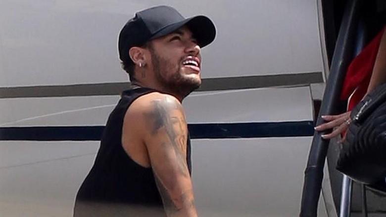 Neymar Pamer Gaya Rambut Baru Neymar Pamer Gaya Rambut Baru