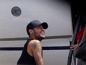 Muncul Rumor Neymar Ingin Kembali ke Barcelona