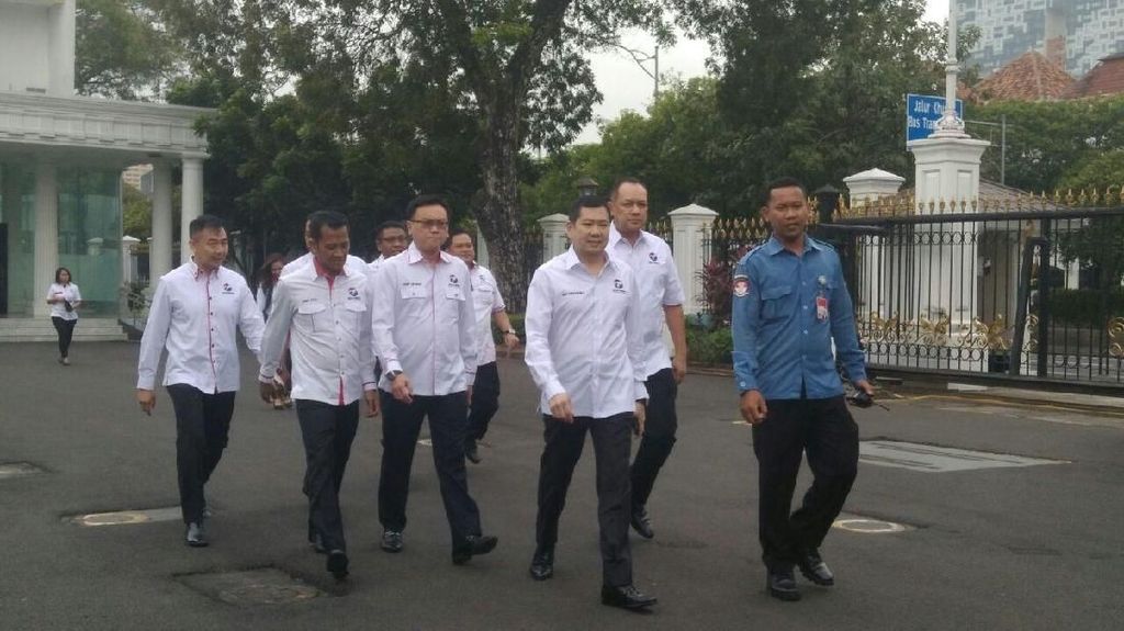Foto: Hary Tanoe dan Pengurus Perindo Bertemu Jokowi di Istana