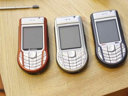 Rupiah Melemah, Harga Ponsel Naik