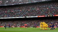 Seperti diketahui, tendangan Messi menjadi gol saat waktu menunjukkan menit ke-26. Gol itu pula yang membuat pertandingan berjalan lebih terbuka. (Foto: Albert Gea/REUTERS)