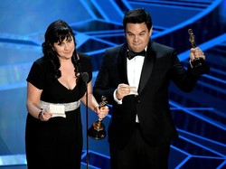 Piala Kedua Coco Lewat Best Original Song