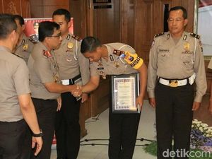 Aplikasi TACS Satlantas Polres Bojonegoro Diapresiasi Kapolda Jatim Aplikasi TACS Satlantas Polres Bojonegoro Diapresiasi Kapolda Jatim