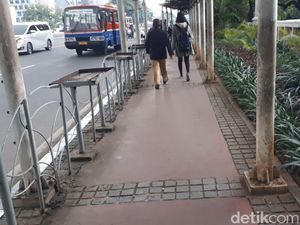 Jurus Sandi untuk Muluskan Proyek Trotoar Sudirman