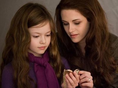 Makin Dewasa, Penampilan Anak Bella di Film Twilight Ini Bikin Jatuh Hati