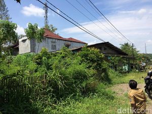 Kata Warga Ciamis Soal Mitos Larangan Rumah Bertingkat Kata Warga Ciamis Soal Mitos Larangan Rumah Bertingkat