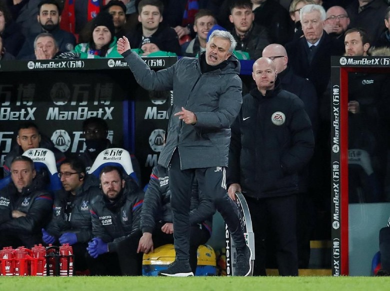 Mourinho Baru Sekali Kalah Lawan Sevilla Mourinho Baru Sekali Kalah Lawan Sevilla