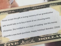 Cerita Sisipan Uang di Buku dan Kenangan tentang Nenek