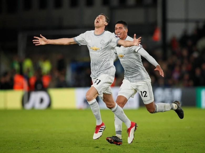 MU dan City Sama-sama Jago Bikin Gol Tendangan Jarak Jauh MU dan City Sama-sama Jago Bikin Gol Tendangan Jarak Jauh