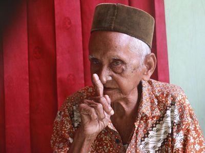 Foto: Keluarga Kakek 91 Tahun yang Patungan Beli Pesawat Pertama RI