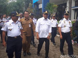 Gelar Program Bikin Sim Gratis, Menhub: Kita Berikan Kebaikan Gelar Program Bikin Sim Gratis, Menhub: Kita Berikan Kebaikan
