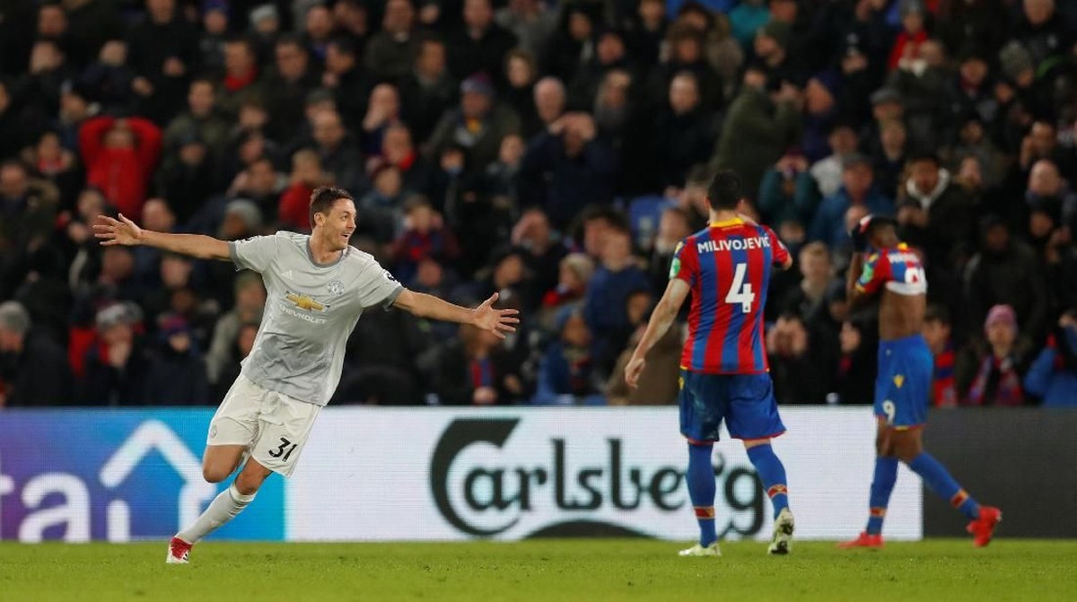 Pemain Manchester United, Nemanja Matic, merayakan gol ke gawang Crystal Palace. (Foto: Matthew Childs/Action Images via Reuters)