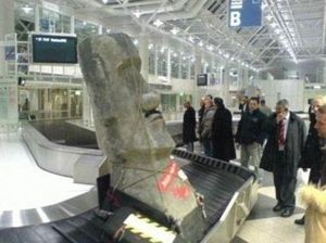 Foto: Aneka Barang Bawaan Nyeleneh Saat Liburan