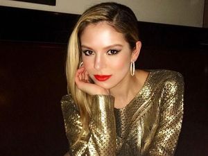 Foto: Pesona Lola Astanova, Pianis Cantik Nan Seksi Foto: Pesona Lola Astanova, Pianis Cantik Nan Seksi