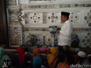 Ziarah di Cirebon, Ridwan Kamil Bicara Potensi Wisata Religi