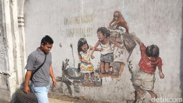 Foto: Becak yang Hilang dari Mural Karya Pelukis Dunia di Medan