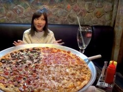 Bahaya Tren Mukbang, Bikin Obesitas Hingga Sebabkan Iritasi Lambung