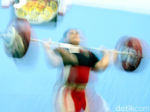 Aksi Para Lifter di Tes Angkat Besi PABBSI