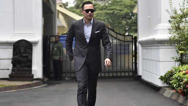 Komandan Satuan Bersama (Kogasma) Partai Demokrat Agus Harimurti Yudhoyono (AHY), di kompleks Istana Kepresidenan, Jakarta, Selasa (6/3).