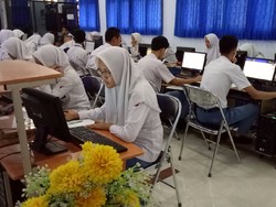 Hadapi Ujian, Siswa Tunanetra Ini Harapkan Ada Penerjemah Soal