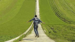 Keren Abis! Ketika Bumi Menjadi Bidang Lengkung