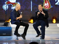 Chairul Tanjung Siapkan Lapangan untuk Nobar Piala Dunia 2018