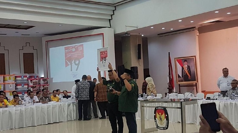 Resmi Jadi Peserta Pemilu 2019, PBB Dapat Nomor Urut 19