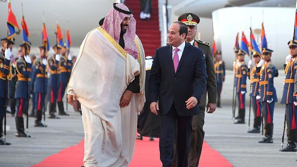 Foto: Ini yang Dilakukan Putra Mahkota Arab Saudi Saat Kunjungi Mesir