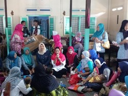 Bertemu Ibu-ibu Posyandu, Puti Beri Kiat Agar Balita Sehat