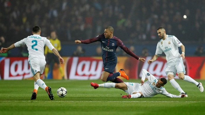 Paris Saint-Germain saat ditaklukkan oleh Real Madrid. (Foto: Gonzalo Fuentes/Reuters) Paris Saint-Germain saat ditaklukkan oleh Real Madrid. (Foto: Gonzalo Fuentes/Reuters)