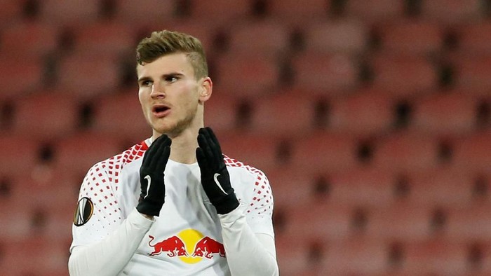 Soccer Football - Europa League Round of 32 First Leg - Napoli vs RB Leipzig - Stadio San Paolo, Naples, Italy - February 15, 2018   RB Leipzigs Timo Werner reacts          REUTERS/Ciro De Luca