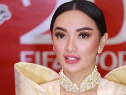 Zaskia Gotik Punya Pacar Baru?