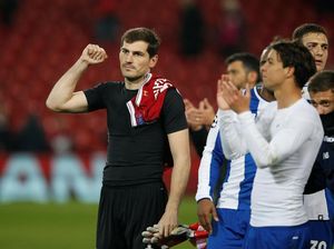 Terima Kasih Casillas untuk Suporter Liverpool