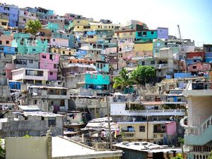 Alasan Mengapa Rumah-rumah di Amerika Latin Dicat Ngejreng Warna-warni