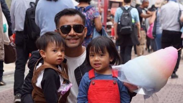 Foto-foto Judika dan Kedua Buah Hatinya yang Lucu