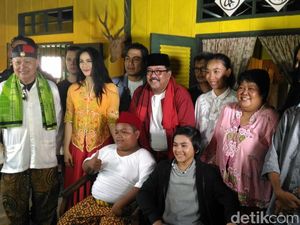 Si Doel The Movie Siap Ngobatin Kangen Sama Doel, Zaenab dan Sarah Si Doel The Movie Siap Ngobatin Kangen Sama Doel, Zaenab dan Sarah