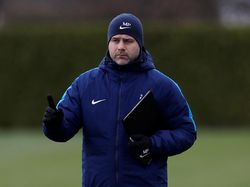 Pochettino Dikaitkan dengan Chelsea, Eriksen: Jangan Pergi