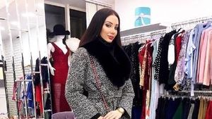 Cantik dan Seksinya Syahrini Rusia
