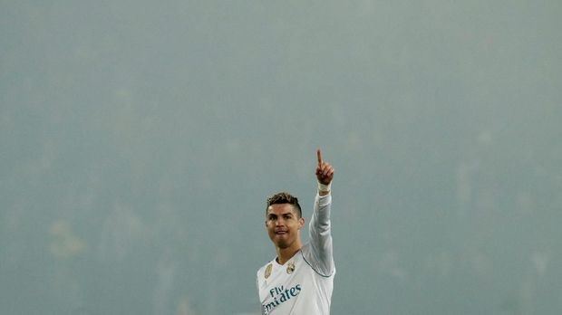 Cristiano Ronaldo mencetak satu gol ke gawang PSG dalam leg kedua perdelapan final Liga Champions.